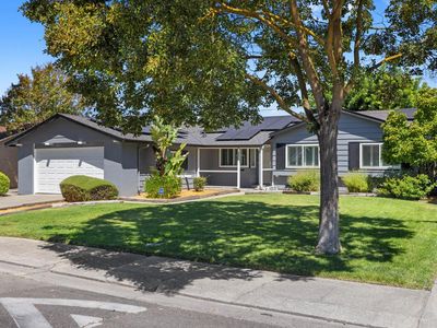 335 E Robinhood Dr