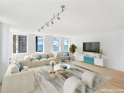 225 Rector Pl Penthouse Ph1b