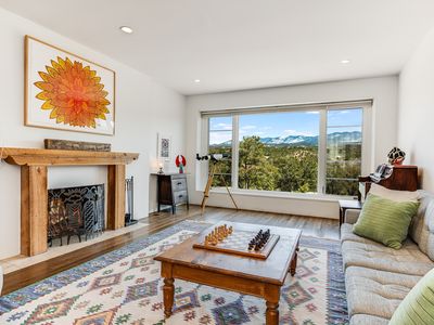 1103 Bishops Lodge Rd