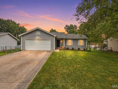 Property at 6 S Perry Cir, O Fallon, MO