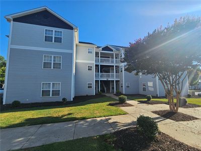 182 University Village Dr APT A