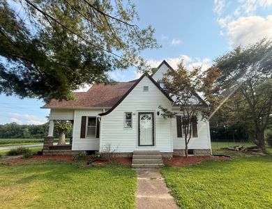 1103 W North Ave
