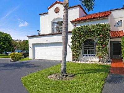 13544 Fountain View Boulevard