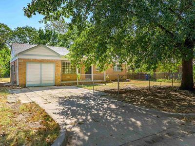 2820 S Mosley St