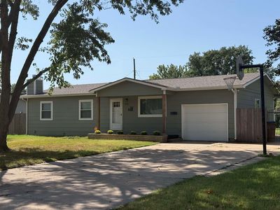 971 N Country Acres Ave