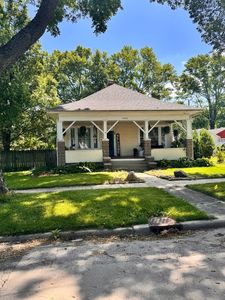 443 S Independence St