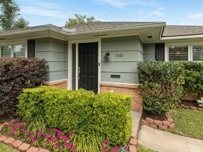 1115 Woodhill Rd