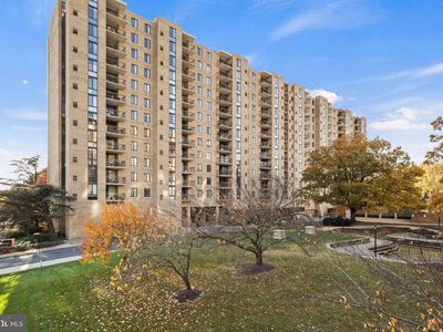 4500 S Four Mile Run Dr APT 927