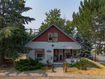 Property at 307 C St, Endicott, WA