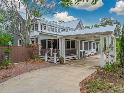 54 Plateau Ave