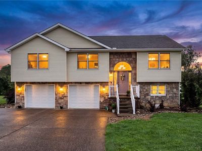 151 Rosewood Dr