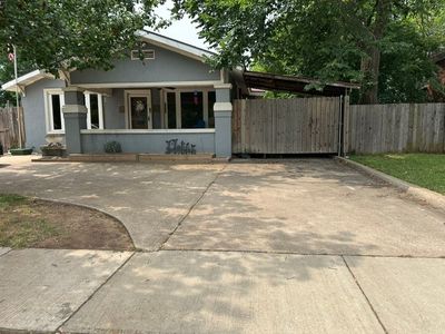 3620 Meadowbrook Dr