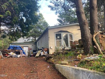 6350 Rhododendron Ave