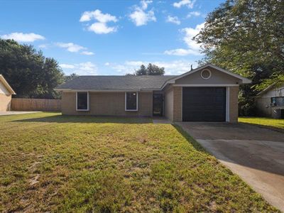 Property at 701 Southwood Dr, Athens, TX