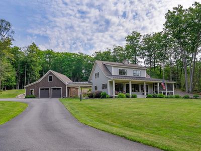 28 Knight Way