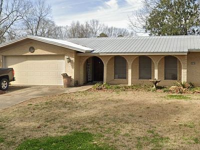 3610 Hood Dr
