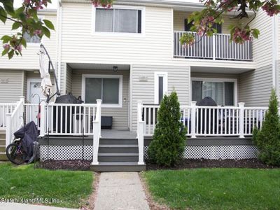 407-2 Willow Rd E