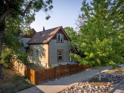 414 W Chinook St