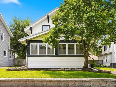 733 Home Park Blvd