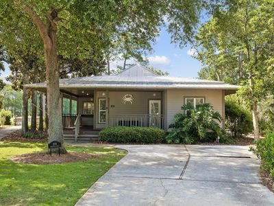 1108 Prestwick Pl