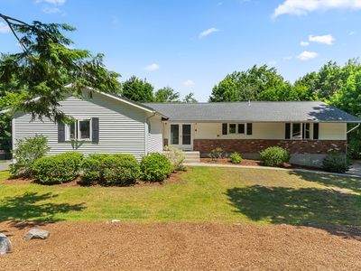 6 Bryant Ave