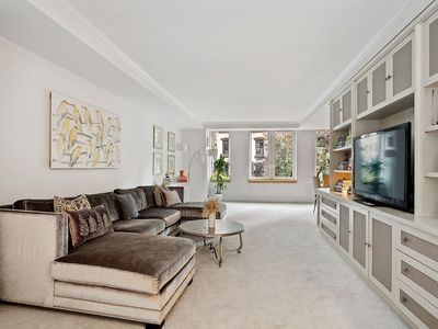 188 E 78th St APT 4D