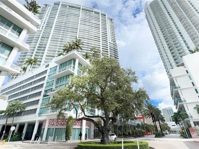 90 SW 3rd St APT 1409