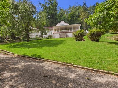 38 Orchard Rd