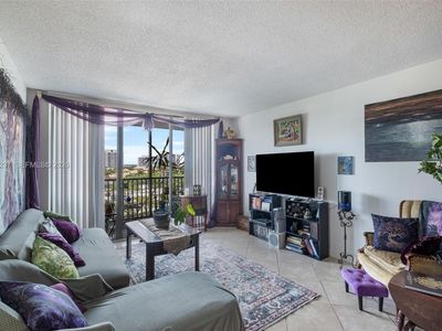 3475 N Country Club Dr APT 619