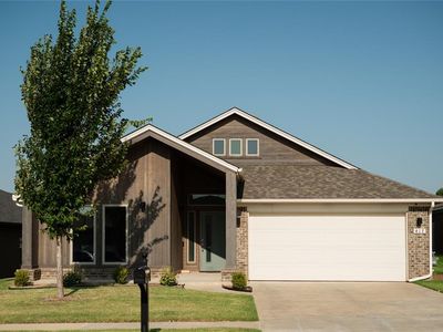 417 Vista Dr