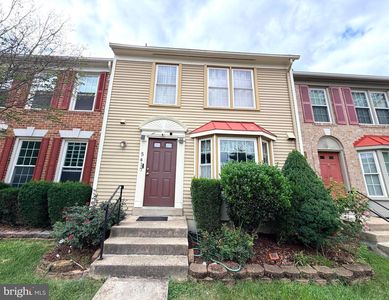 Property at 5417 New London Park Dr, Fairfax, VA