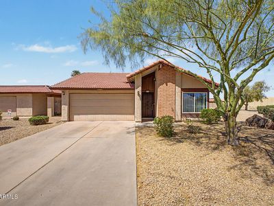 5212 E TAMBLO Drive