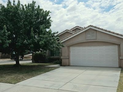 14758 Sandstone St