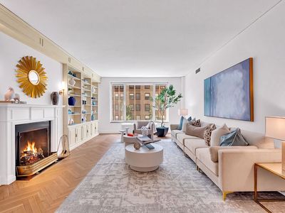 333 E 57th St APT 4A