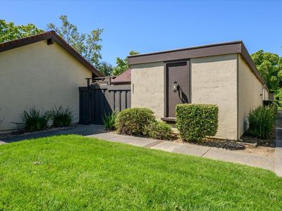 225 Fairoaks Drive