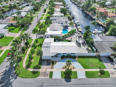 200 SE 10th St