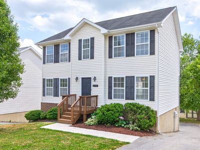 230 Chelsea Loop