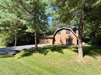 325 Rochester Rd NE