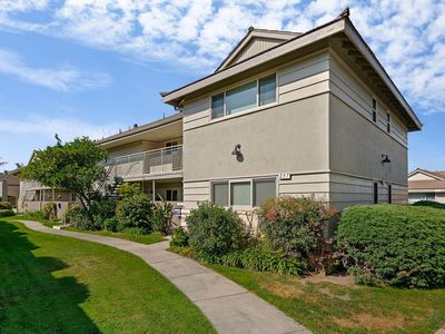257 Moreton Bay Ln Unit 4