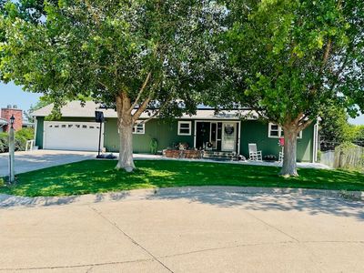 1111 Adams Cir