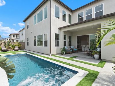 111 Edna Pkwy