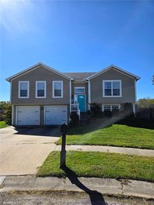 109 W 182nd St