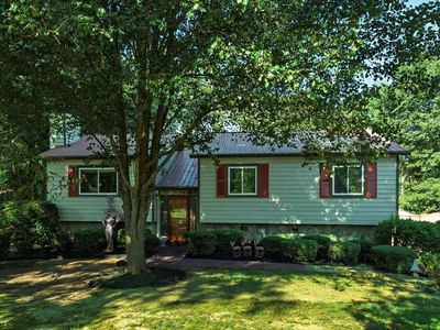 101 Holly Creek Ct