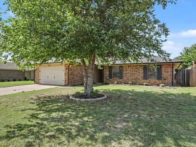 2513 Fairfield Dr