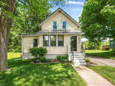 Property at 140 5th Ave, Chardon, OH
