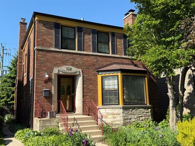 2738 W Fitch Ave