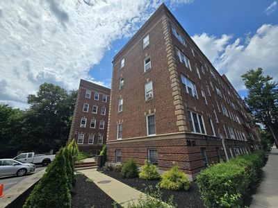 22 Concord Ave APT 11