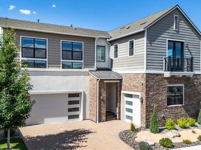 105 Bridlemoor Ct