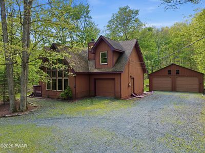 121 Dogwood Ln