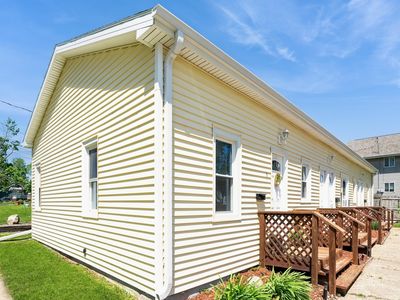 Property at 510 N 6th Ave E, Newton, IA